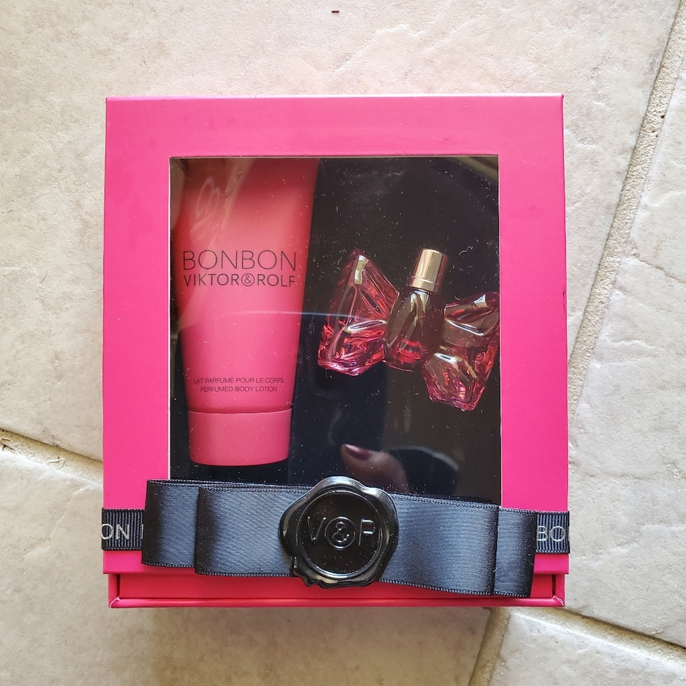 Viktor & Rolf Bonbon Eau De Parfum travel size Ladies perfume - used once